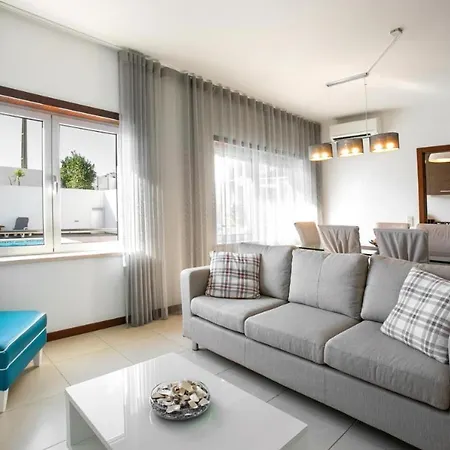 Haiku House Nazare